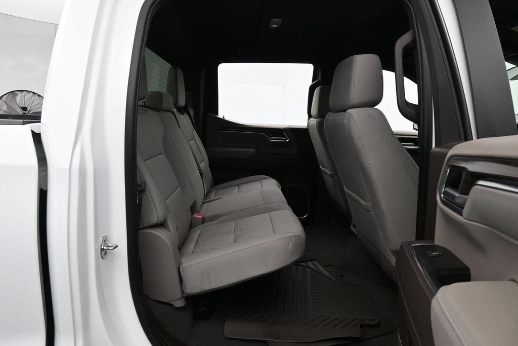 Used 2025 Chevrolet Silverado 1500 LT RWD image 24