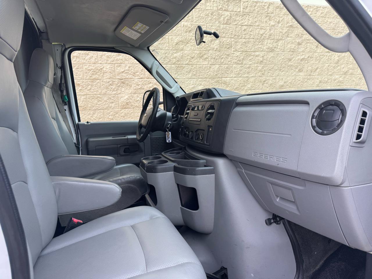 Used 2015 Ford E-350 and Econoline 350 Super Duty RWD image 14