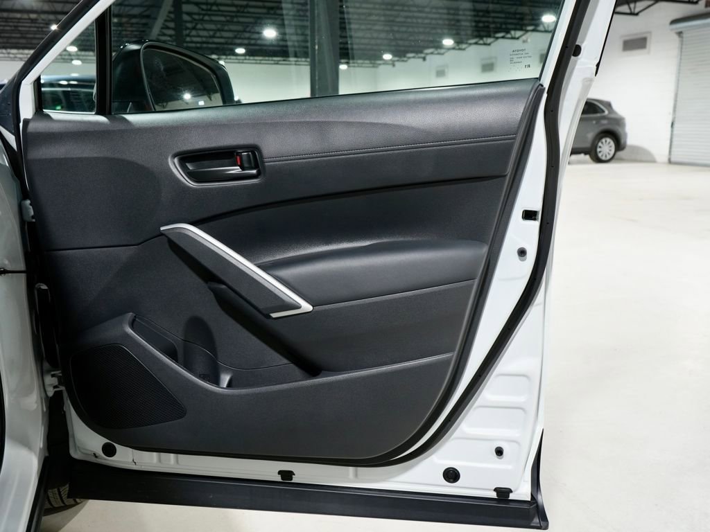 Used 2025 Toyota Corolla Cross AWD Hybrid image 25