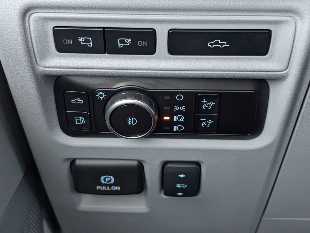 Used 2023 Ford F150 Limited image 39