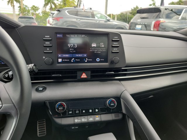 Used 2026 Hyundai Elantra Sport FWD image 21