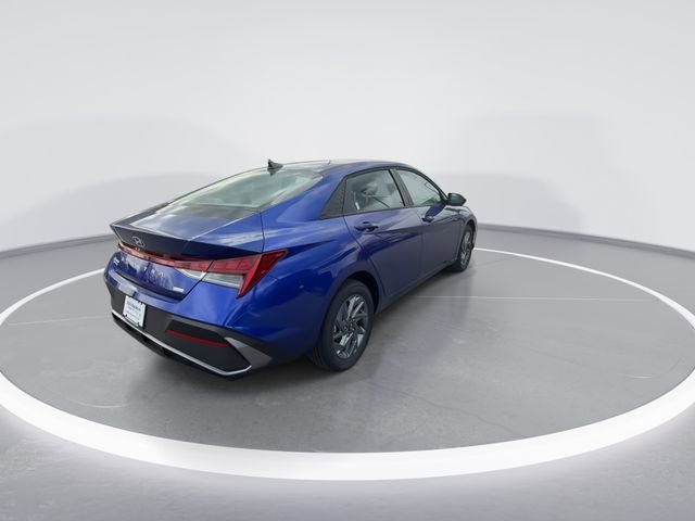 New 2026 Hyundai Elantra Hybrid FWD image 8