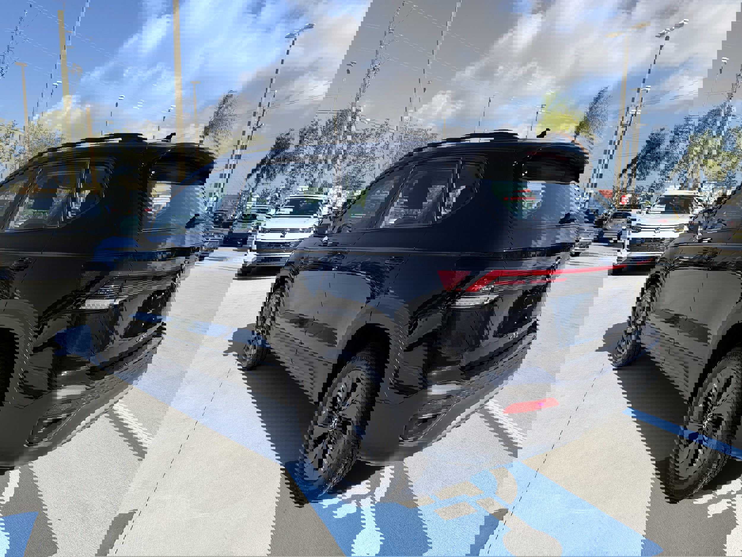 New 2026 Volkswagen Taos S image 5