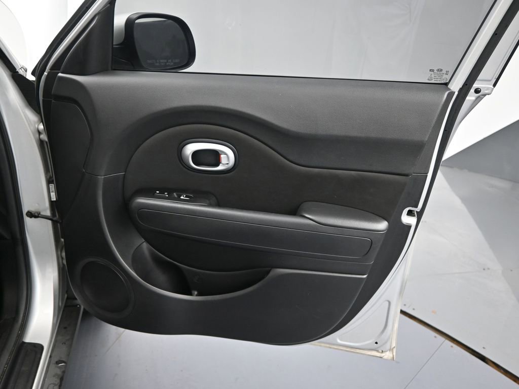 Used 2017 Kia Soul image 20