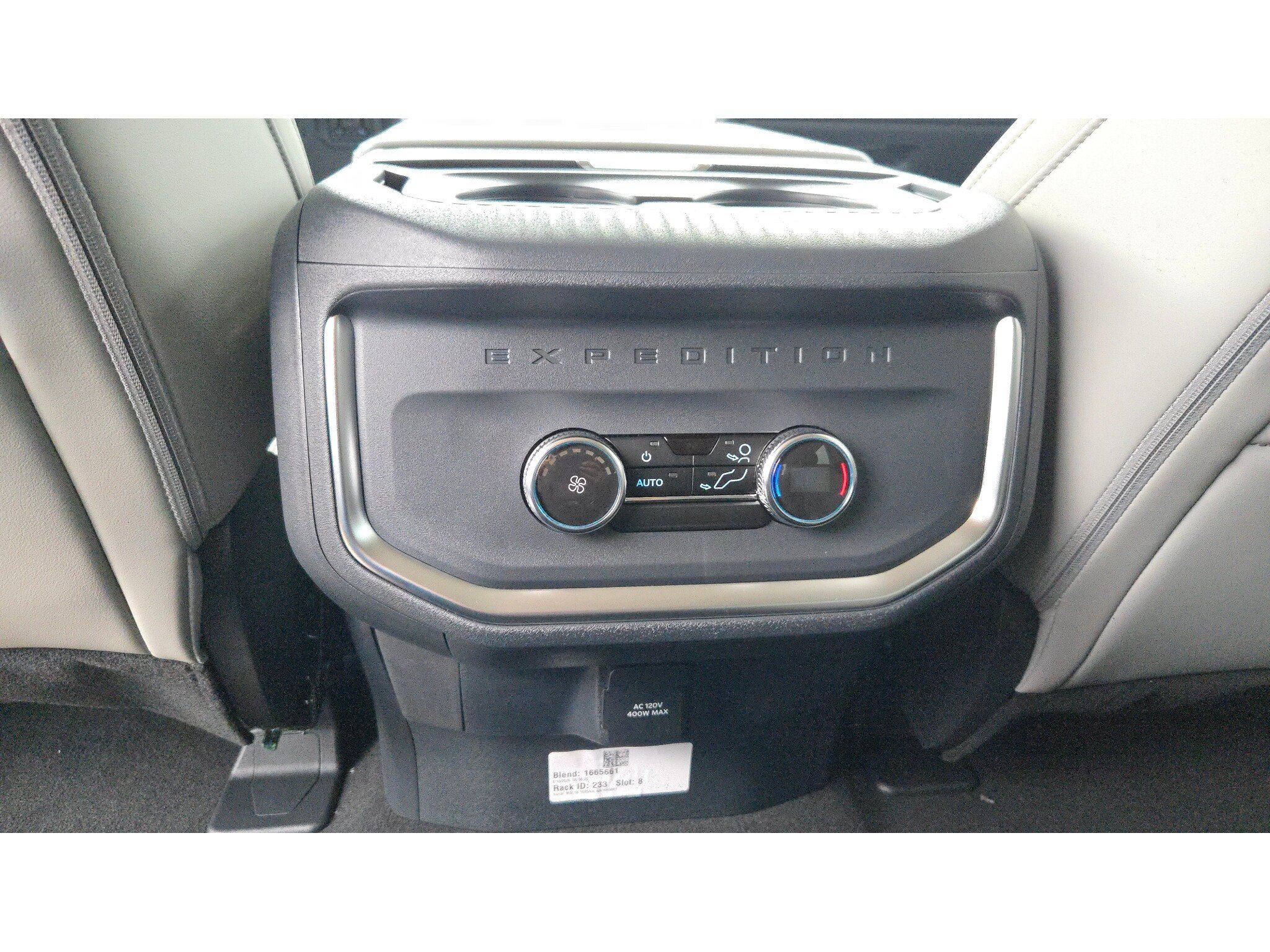 New 2027 Ford Expedition Active RWD image 23