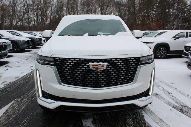 Used 2022 Cadillac Escalade Premium Luxury image 8