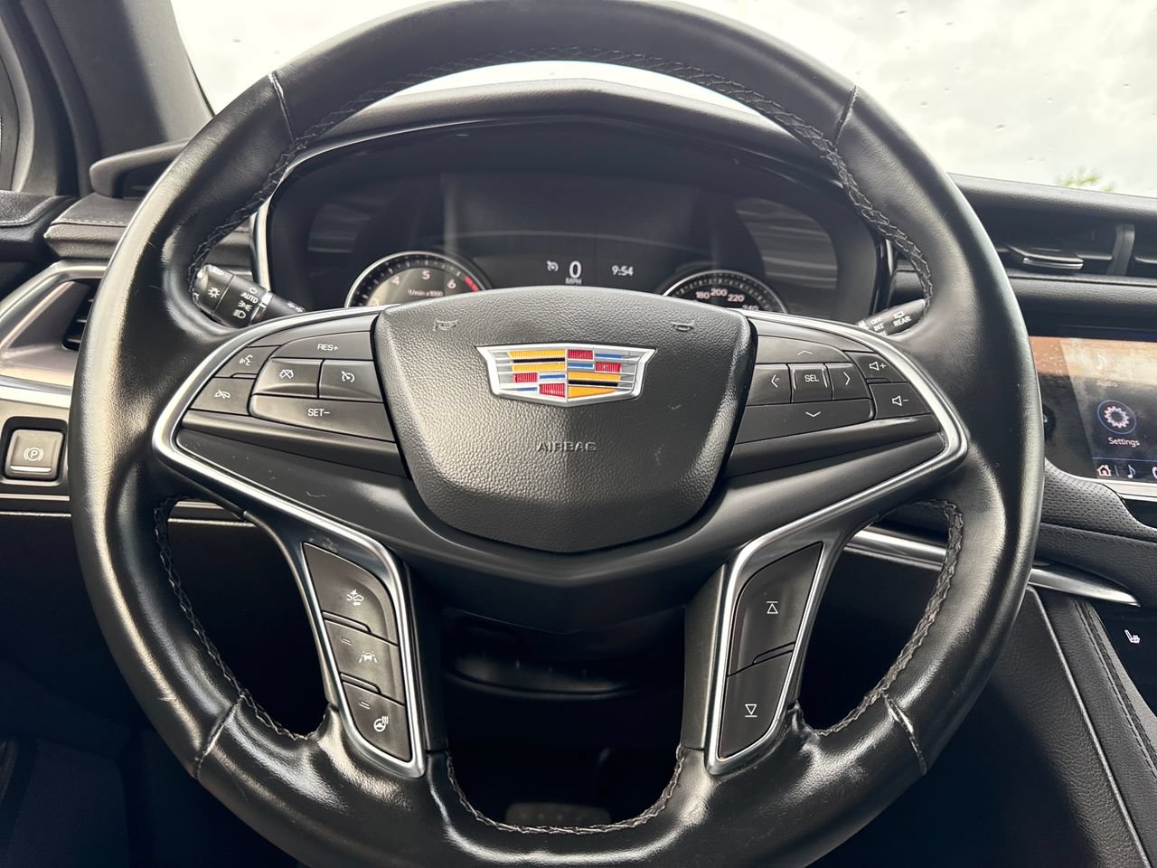 Used 2025 Cadillac XT5 Luxury AWD/4WD image 18