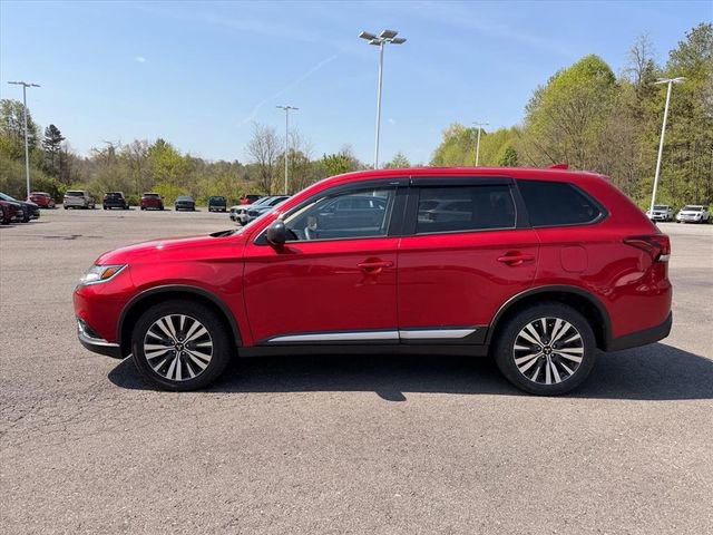 Used 2020 Mitsubishi Outlander AWD image 4