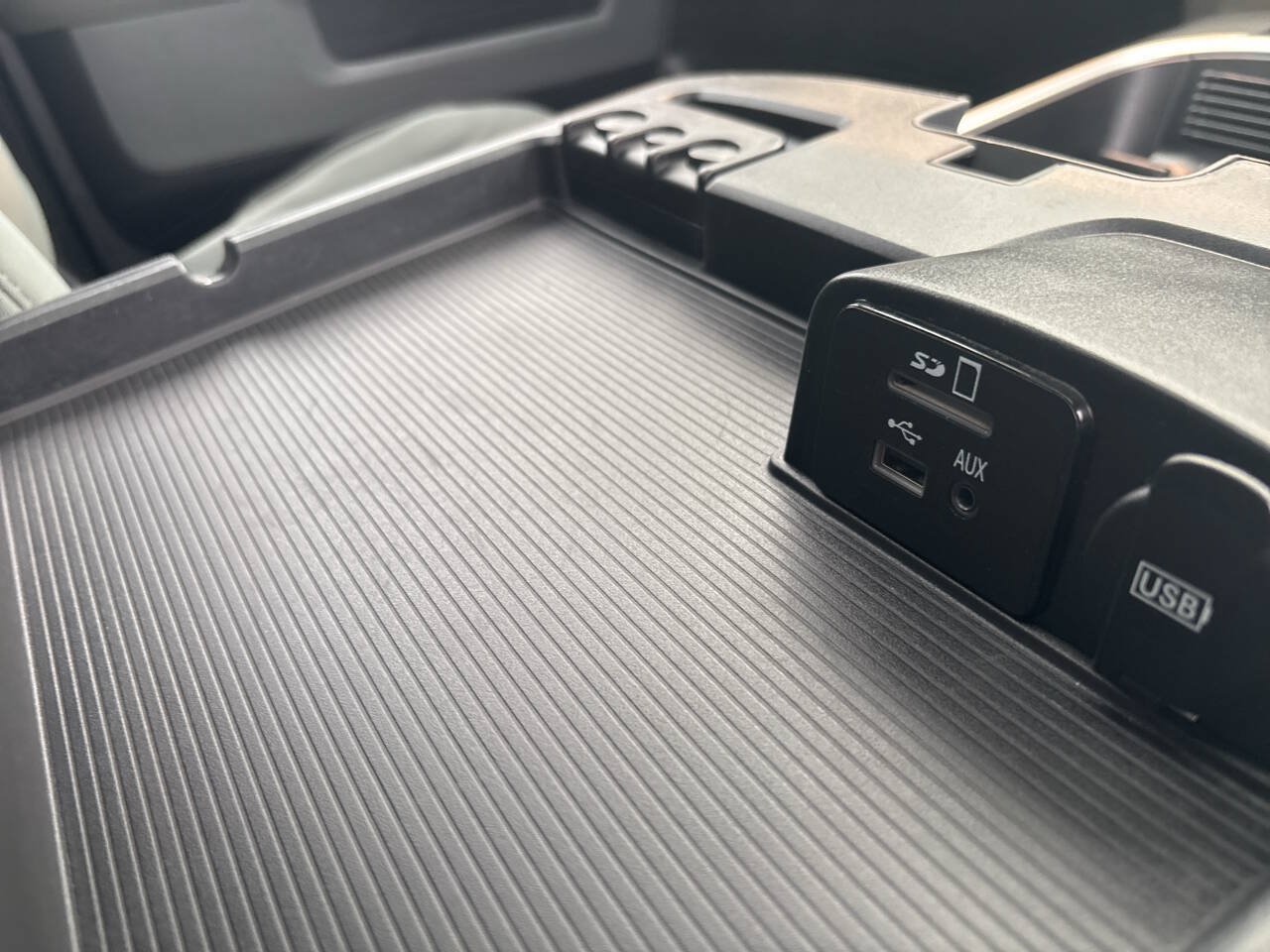 Used 2016 RAM 1500 Outdoorsman AWD/4WD image 36