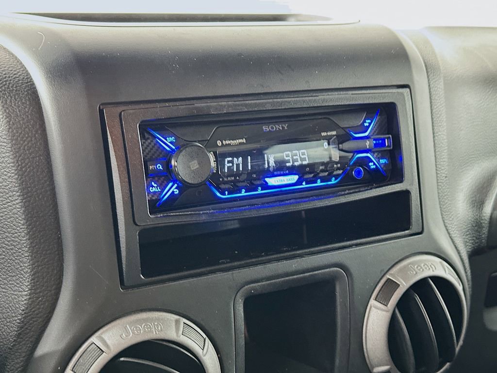 Used 2012 Jeep Wrangler Sport image 12