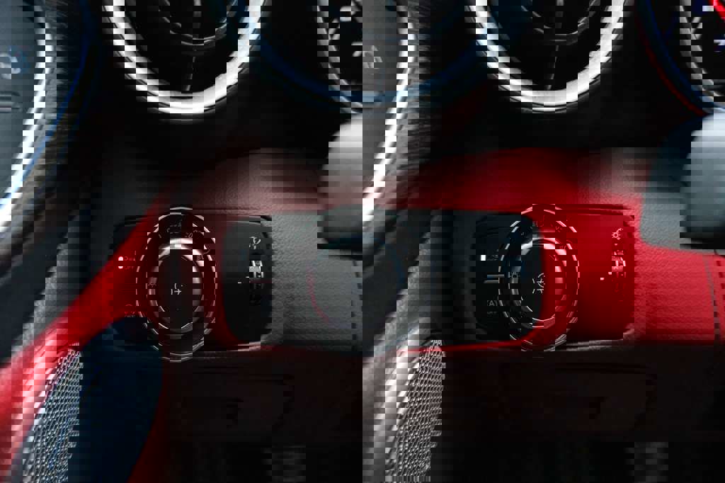 Used 2019 Alfa Romeo Giulia Ti w/ Quick Order Package 22Z Lusso image 35