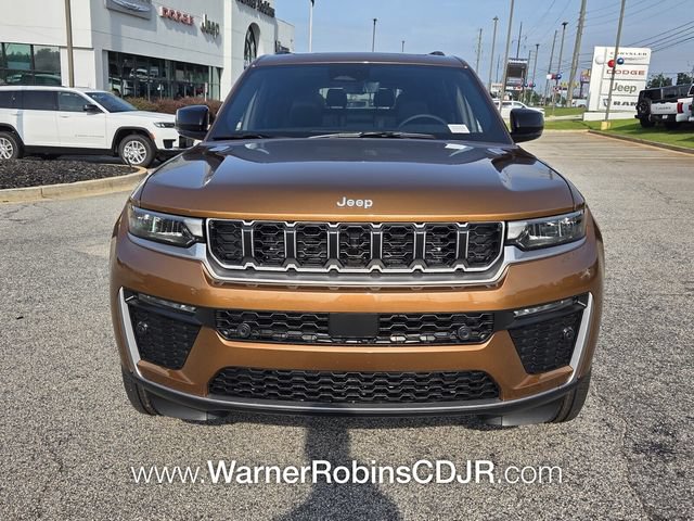 New 2026 Jeep Grand Cherokee L Limited RWD image 2