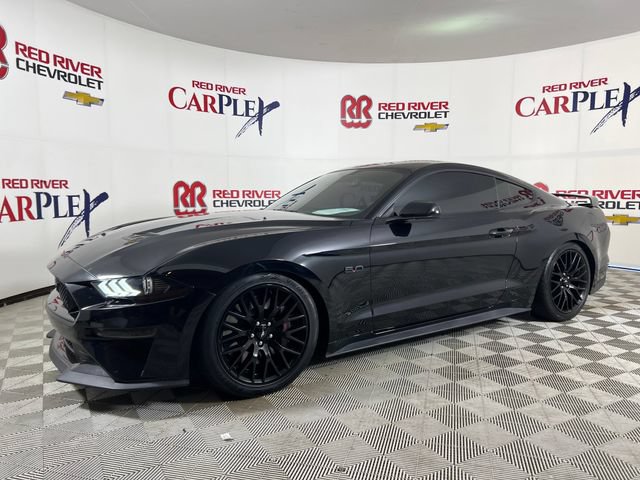 Used 2018 Ford Mustang GT Premium w/ GT Performance Package RWD image 3