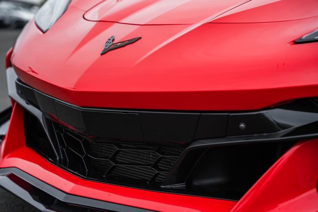 Used 2025 Chevrolet Corvette Z06 image 11