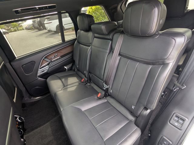 Used 2024 Land Rover Range Rover Long Wheelbase SE AWD/4WD image 13