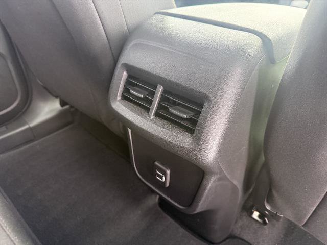 Used 2023 Chevrolet Equinox LT image 15