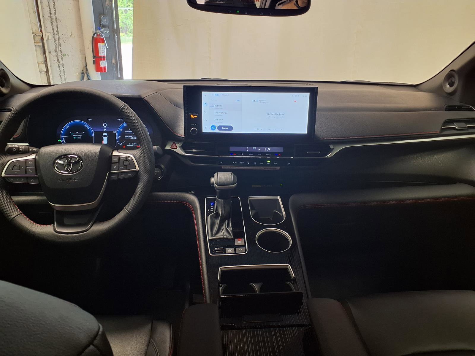 New 2026 Toyota Sienna XSE image 11