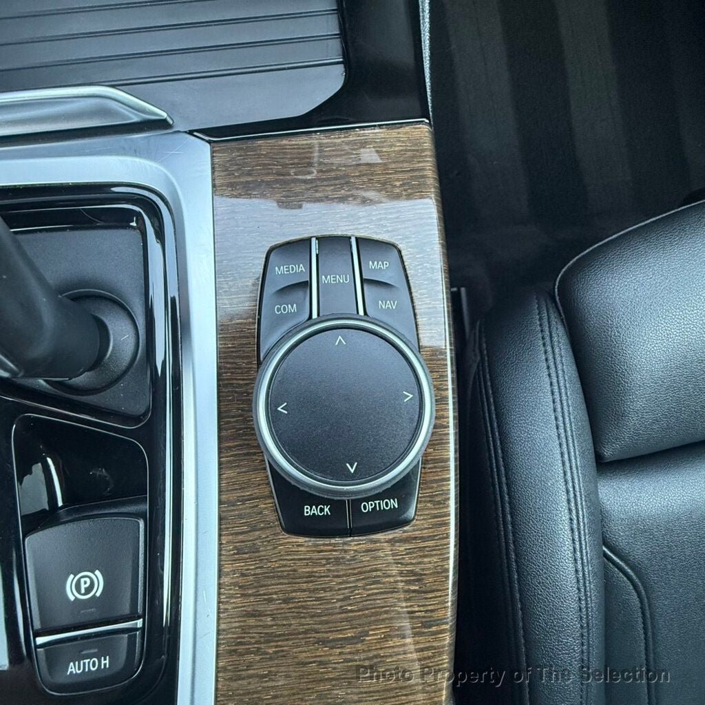 Used 2019 BMW X3 xDrive30i w/ Driving Assistance Package AWD/4WD image 38