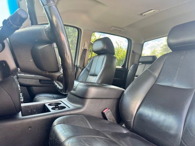Used 2014 Chevrolet Silverado 2500 LTZ AWD/4WD image 9