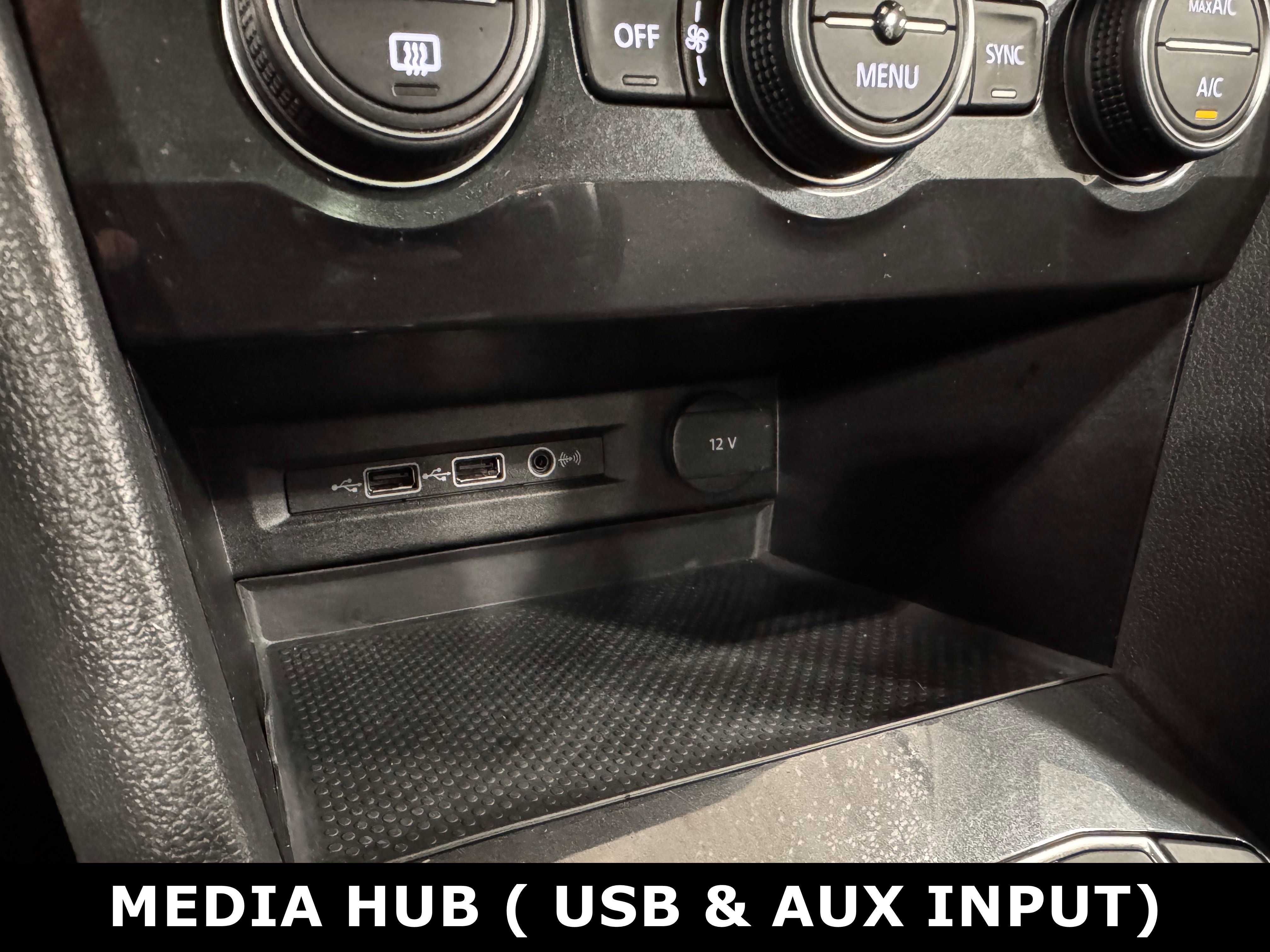 Used 2019 Volkswagen Tiguan SE w/ Panoramic Sunroof Package image 9