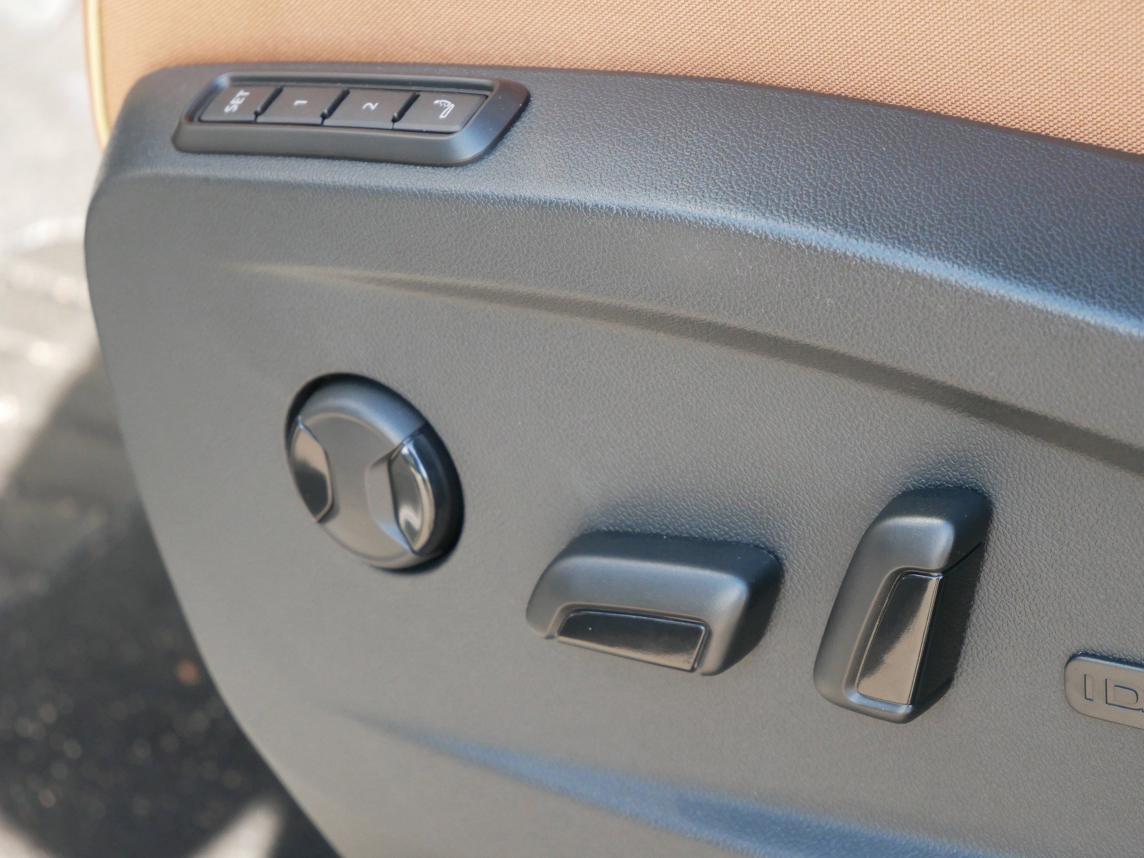 New 2025 Volkswagen ID. Buzz Pro S Plus image 5