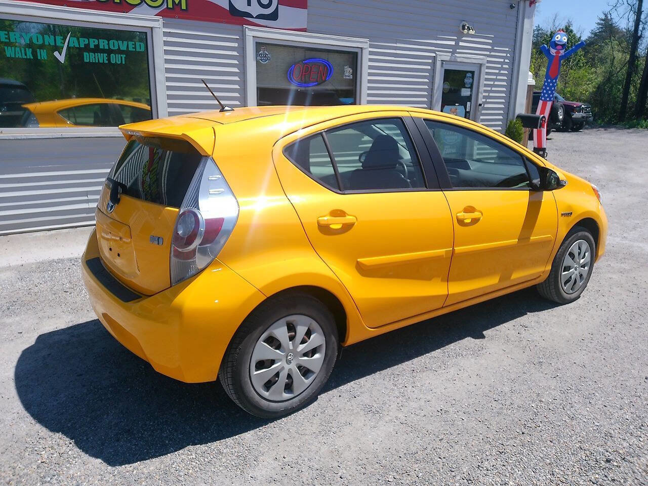 Used 2014 Toyota Prius C Two FWD image 12