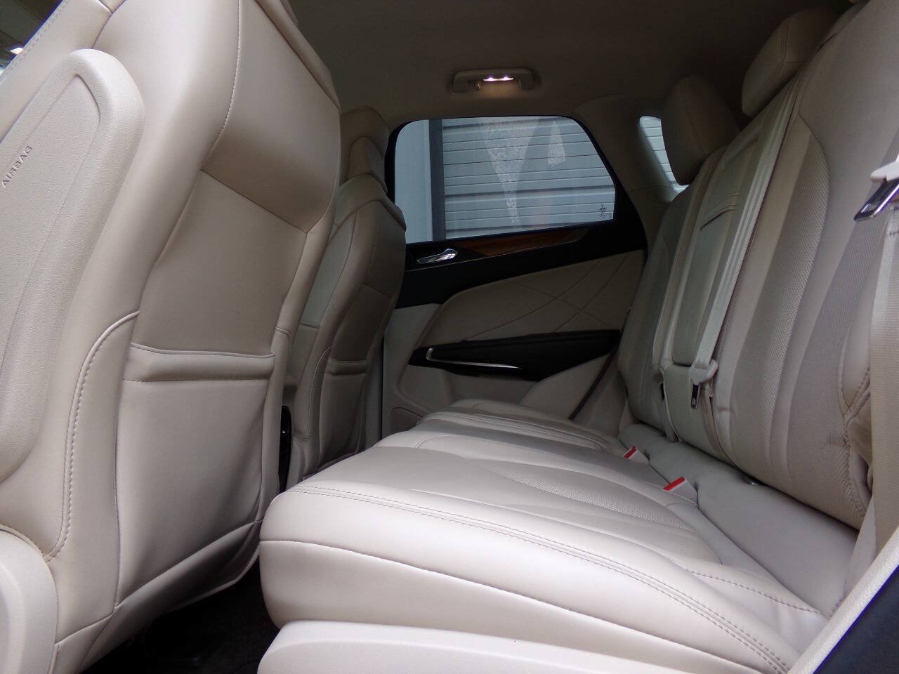 Used 2018 Lincoln MKC Select w/ Select Plus Package FWD image 20