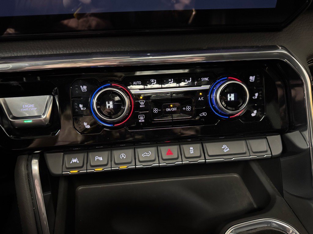 Used 2025 GMC Sierra 1500 Denali w/ Denali Reserve Package image 23