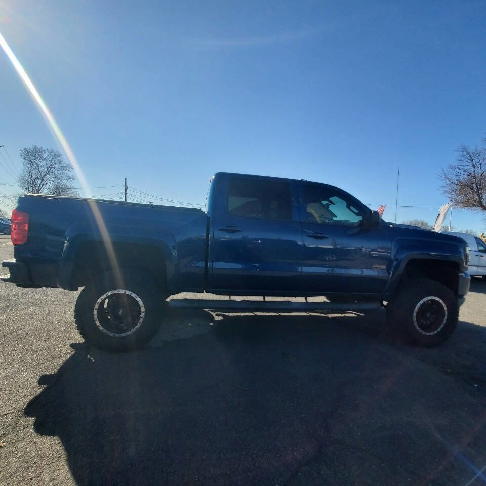 Used 2017 Chevrolet Silverado 1500 LT w/ All Star Edition image 8