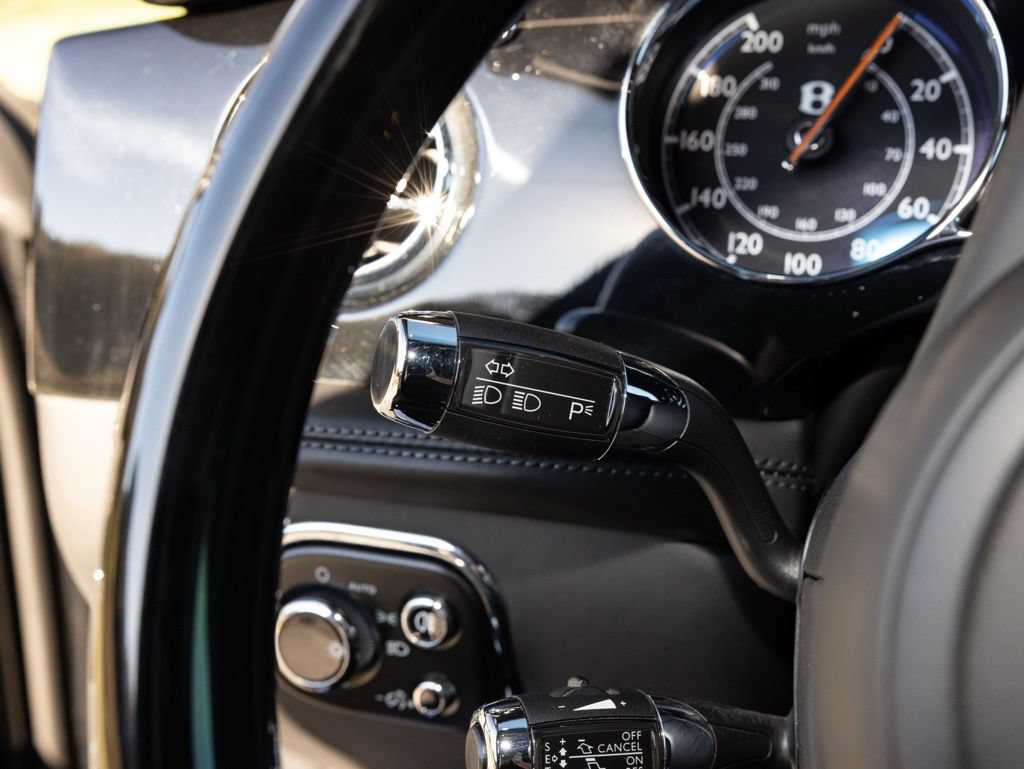 Used 2020 Bentley Mulsanne RWD image 39