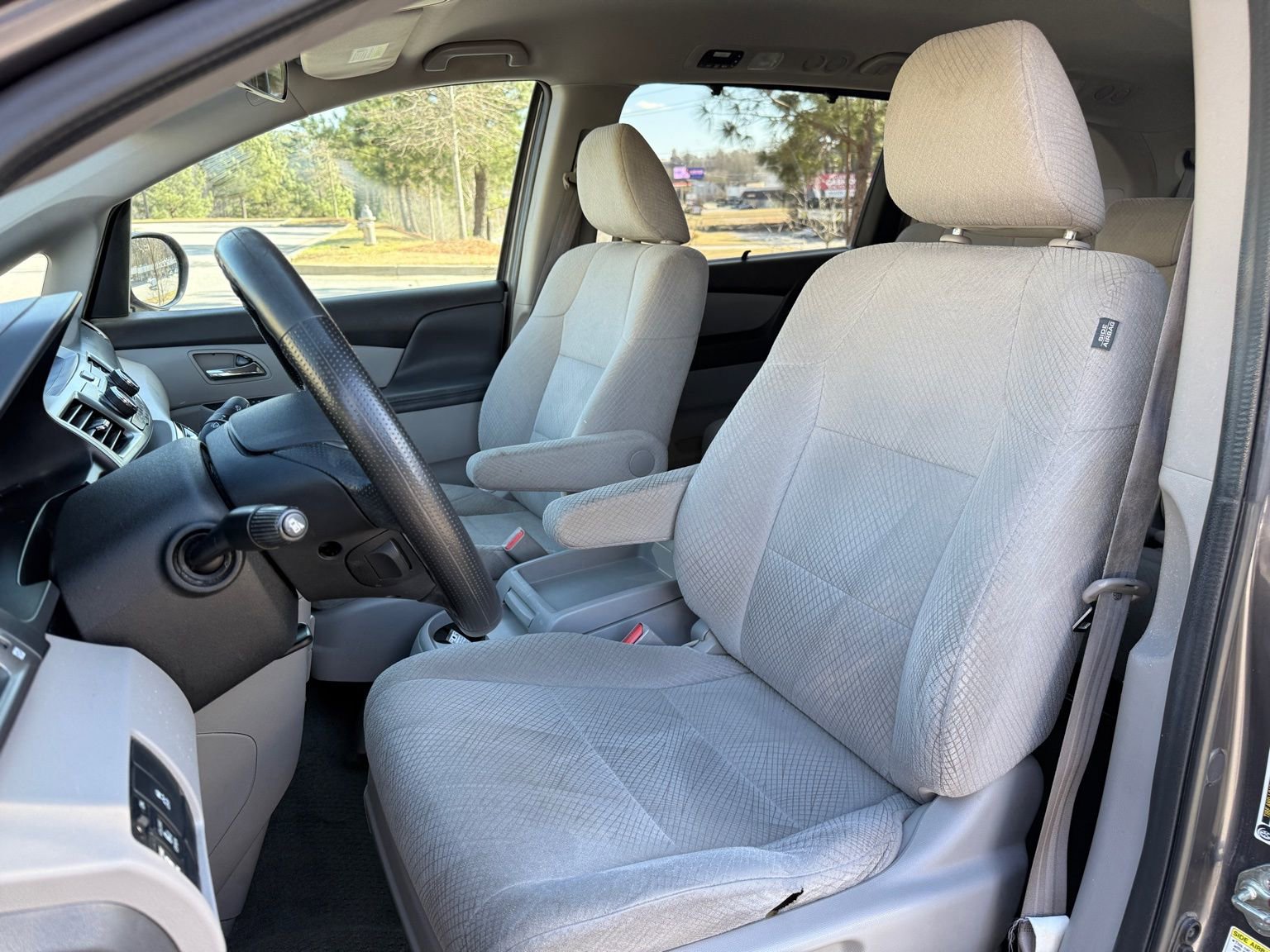 Used 2016 Honda Odyssey SE image 35