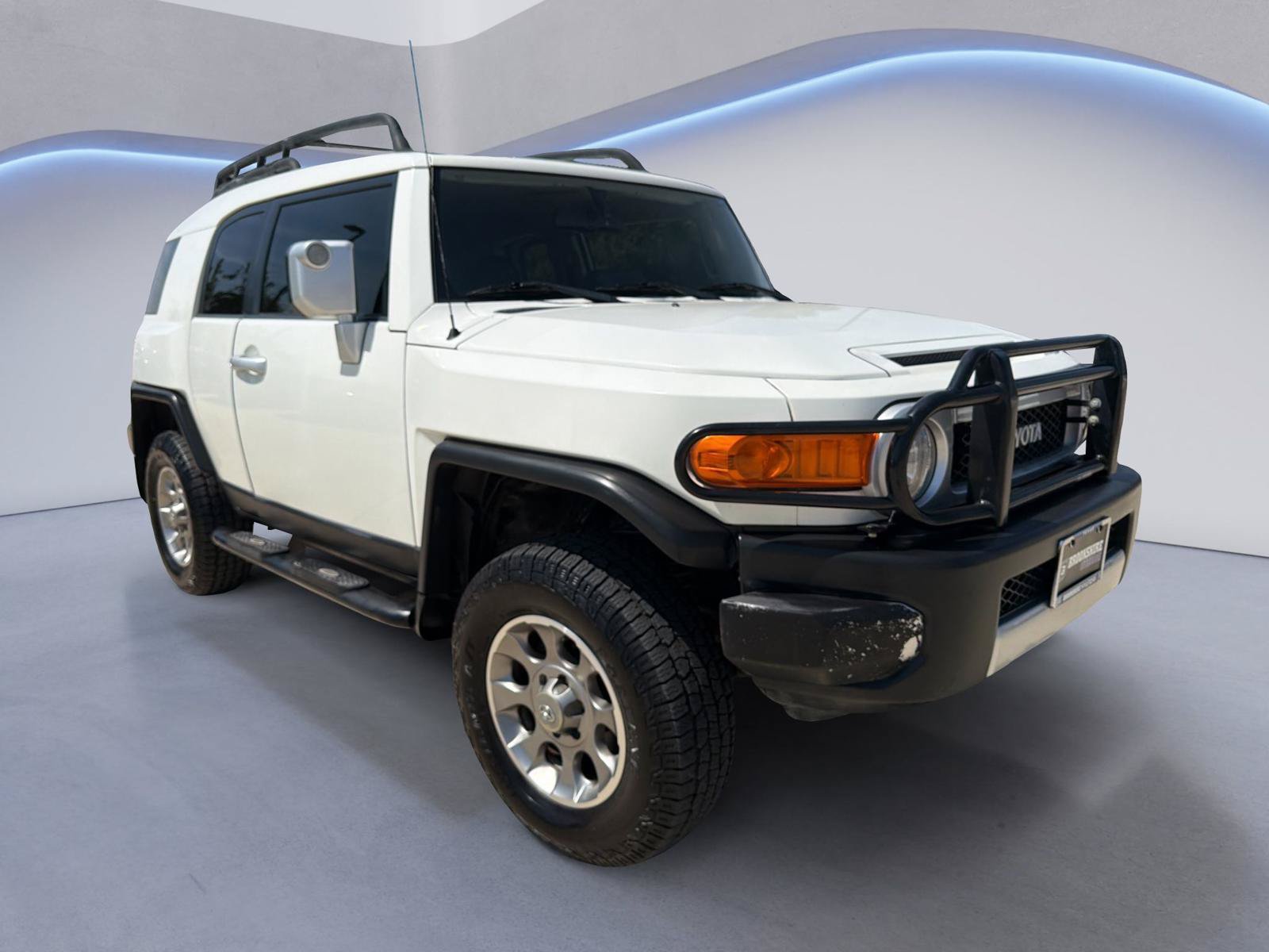 Used 2012 Toyota FJ Cruiser 4WD w/ Upgrade Pkg image 3