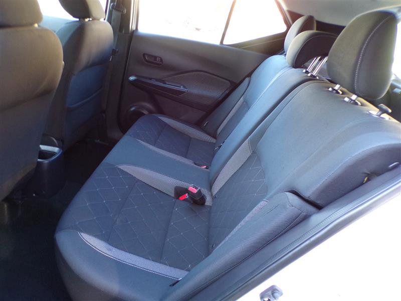 Used 2020 Nissan Kicks S image 26