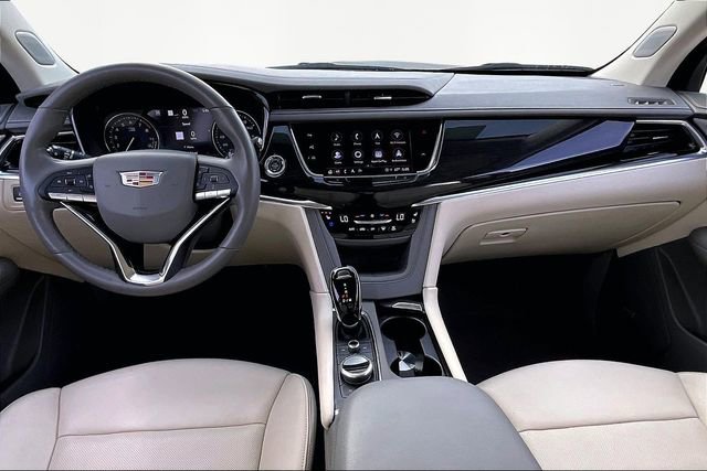 Used 2024 Cadillac XT6 Premium Luxury w/ Technology Package image 7