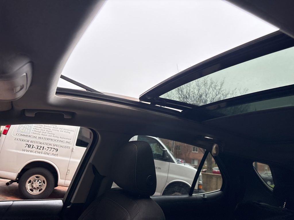 Used 2019 Chevrolet Equinox LT image 14