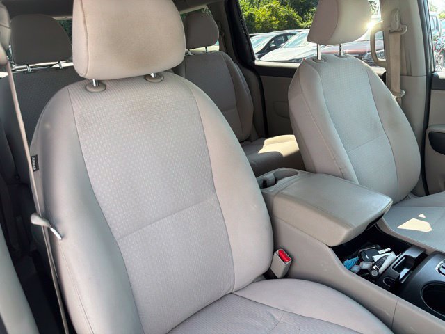 Used 2018 Kia Sedona LX FWD image 28