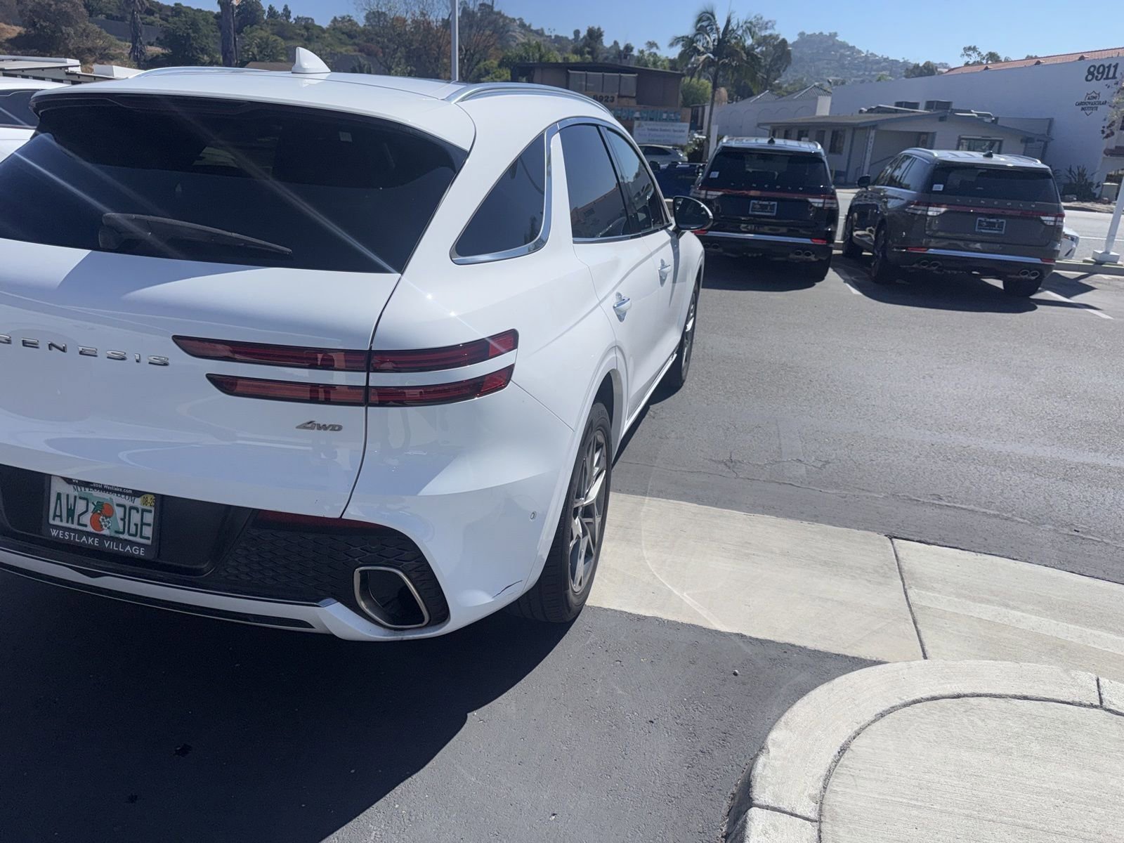 Used 2022 Genesis GV70 2.5T w/ Advanced Package image 9