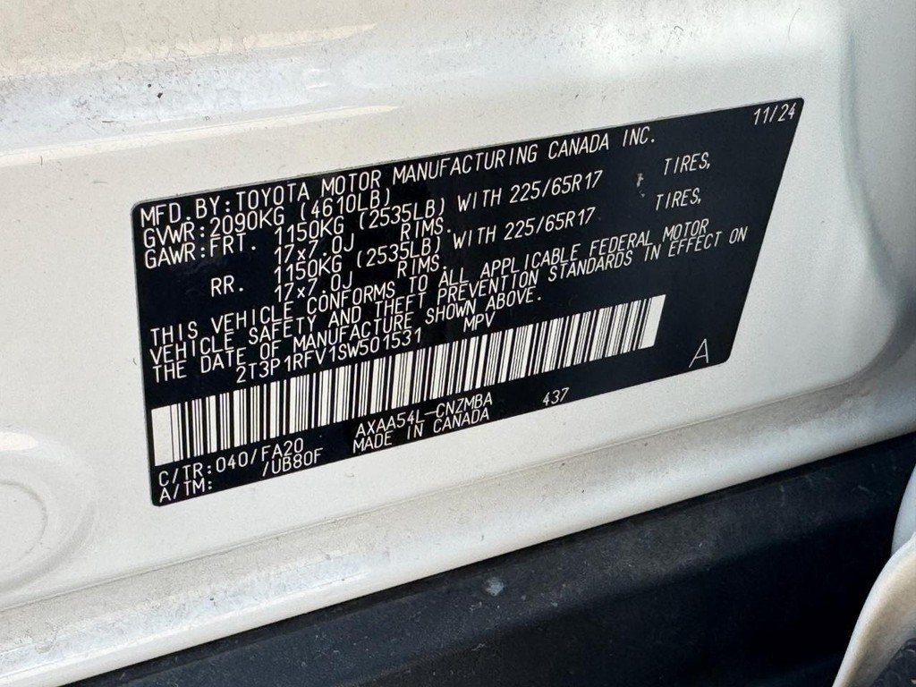 Used 2025 Toyota RAV4 XLE AWD/4WD image 25