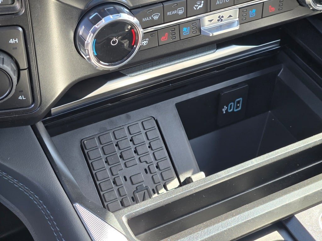 New 2026 Ford F350 Platinum w/ FX4 Off-Road Package image 29