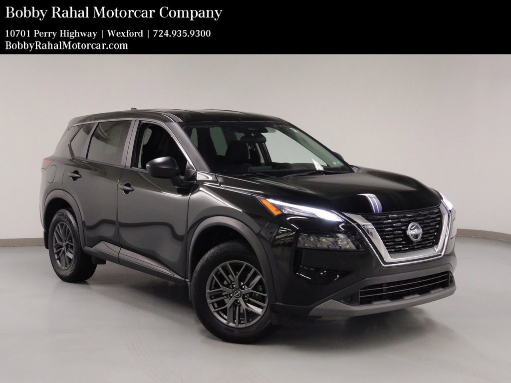 Used 2023 Nissan Rogue S image 1