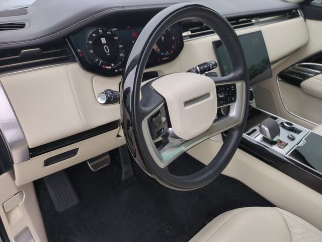 Used 2023 Land Rover Range Rover SE AWD/4WD image 7