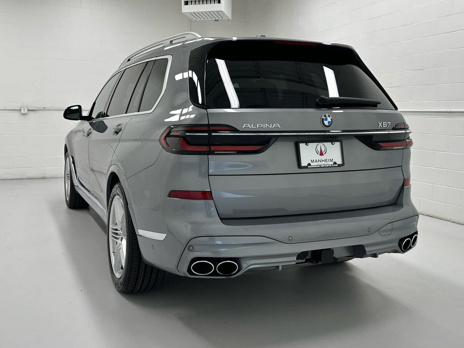 Used 2025 BMW ALPINA XB7 AWD/4WD image 8