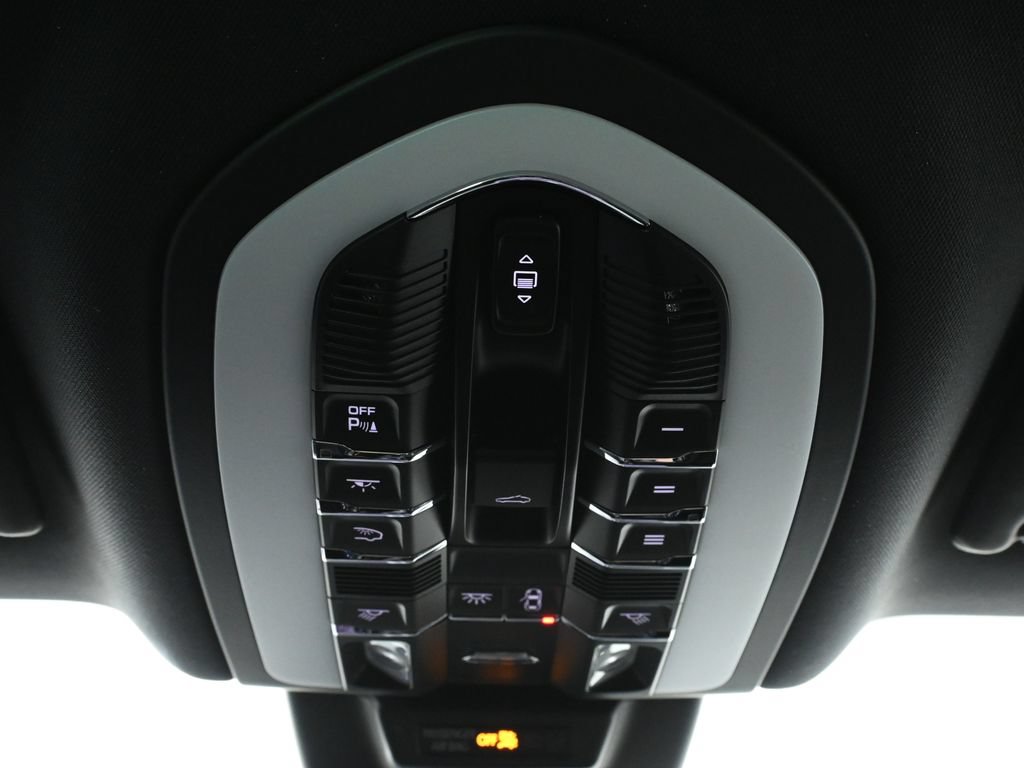 New 2026 Porsche Macan AWD/4WD image 21