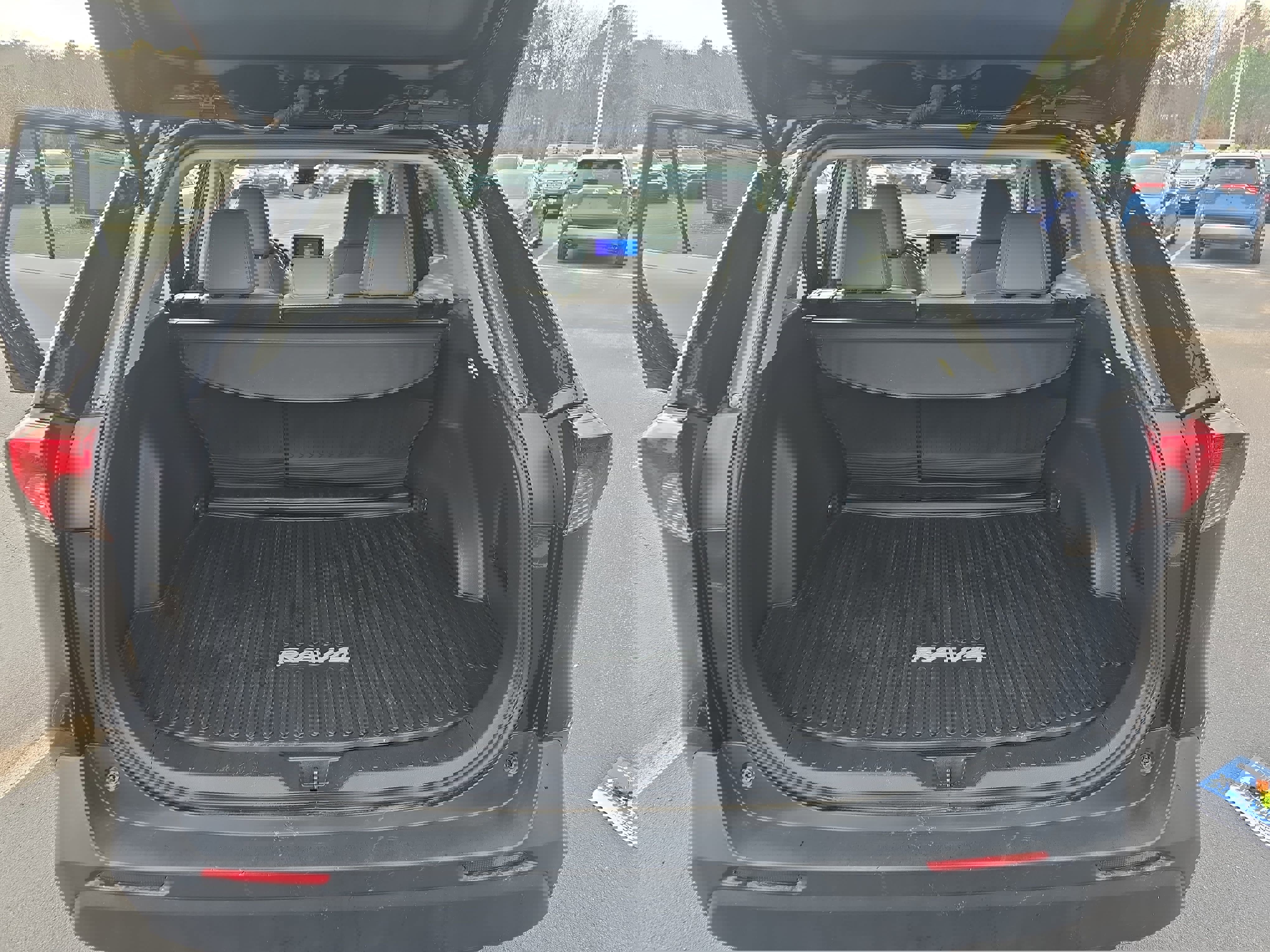 Used 2023 Toyota RAV4 XLE Premium image 13