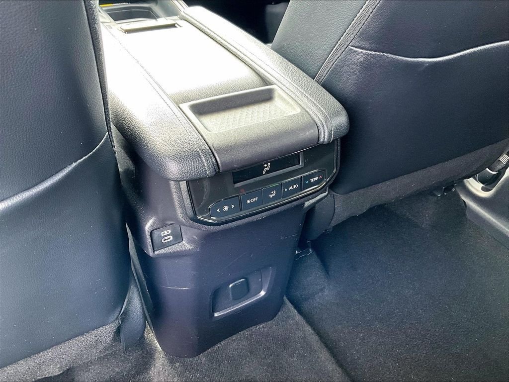 Used 2025 Toyota Grand Highlander AWD image 29