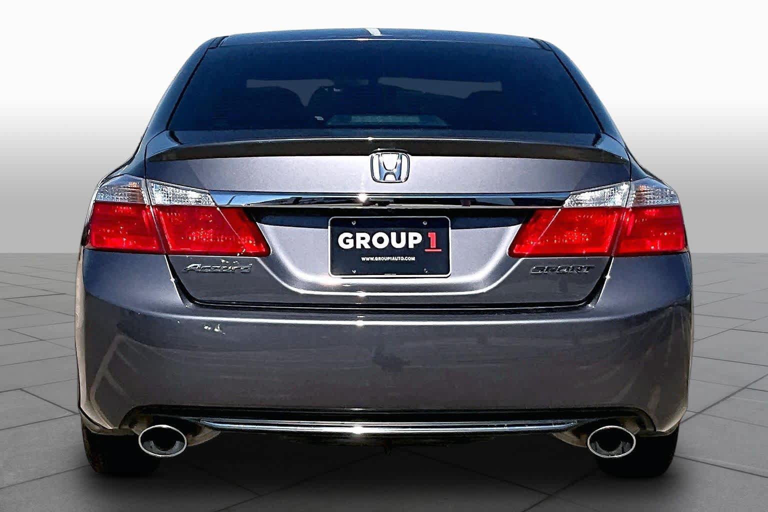 Used 2015 Honda Accord Sport image 5