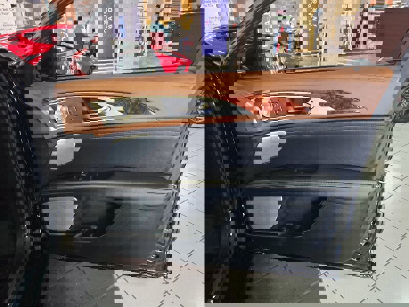 Used 2017 Lincoln MKZ Black Label w/ Technology Package image 12