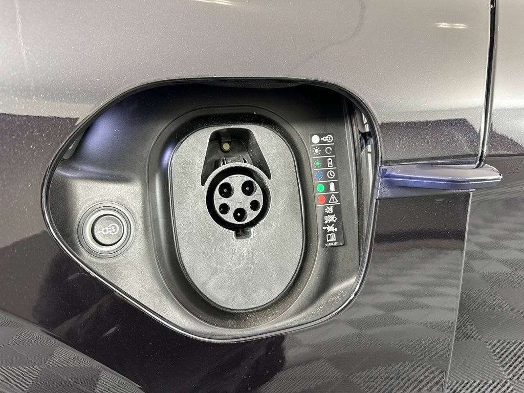 Certified 2020 Porsche Taycan Turbo S AWD/4WD image 47
