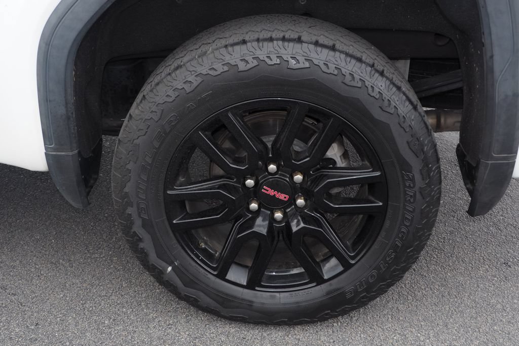 Used 2022 GMC Sierra 1500 Elevation w/ Driver Alert Package I AWD/4WD image 9