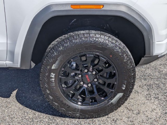 New 2026 GMC Canyon Elevation w/ Convenience Package RWD image 11